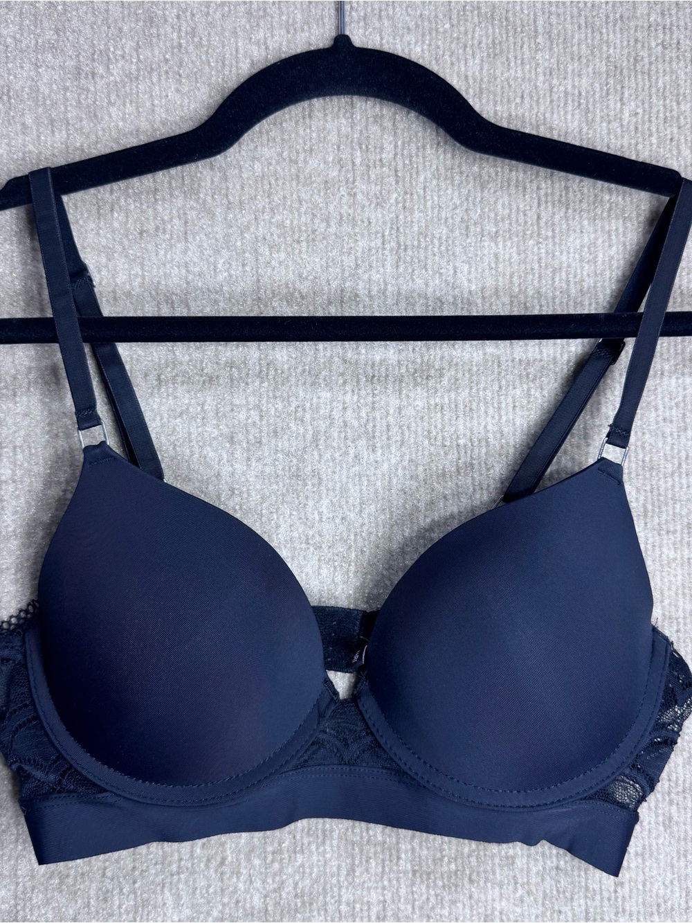 Tahari Black Underwire Lined Lace Bra 36B